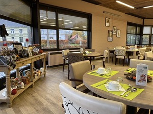 Woonzorgcentrum Sint-Bernardus-Serviceflat-Bassevelde-Cafetaria_Zijzicht.jpeg